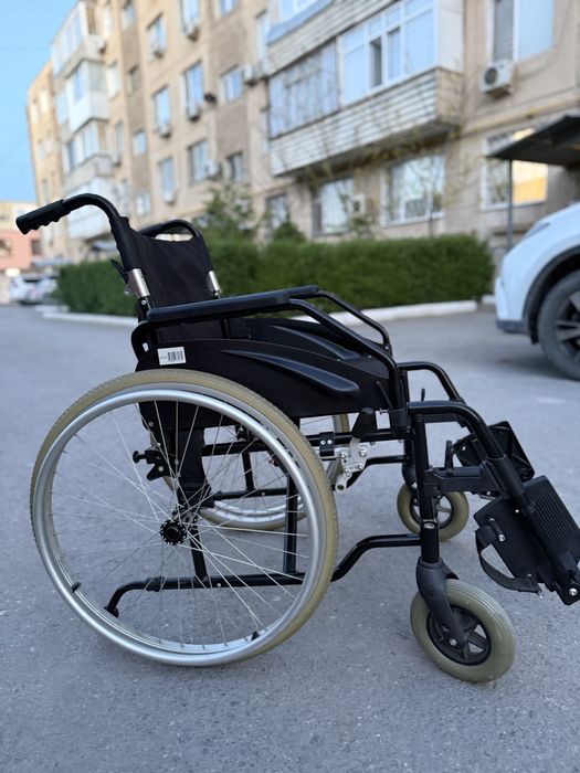 Инвалидная коляска
