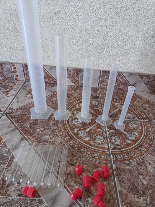2 Set 13 obiecte/ recipiente laborator Chimie 250 ml etc+ 8 Eprubete