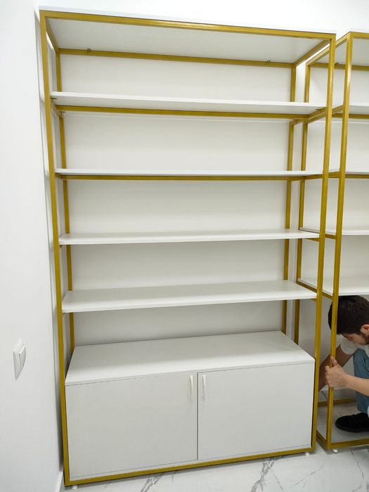 Продам стелажи 3 шт