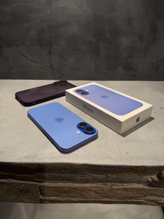 КАТО ЧИСТО НОВ Iphone 16, 100% батерия Ultramarine