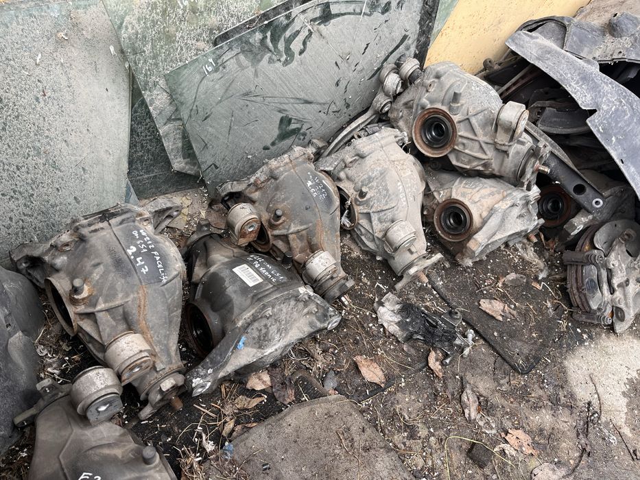 Диференциал Mercedes E W212 и C W204 / Диференциали