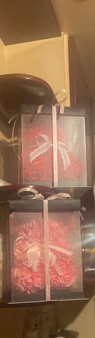 Мече от вечни рози