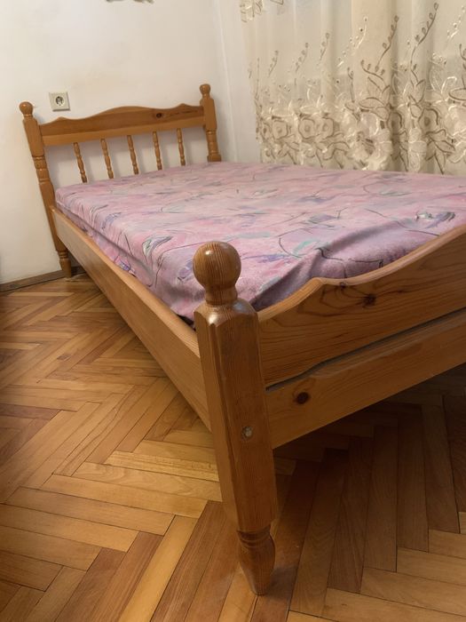 Единично легло - масив