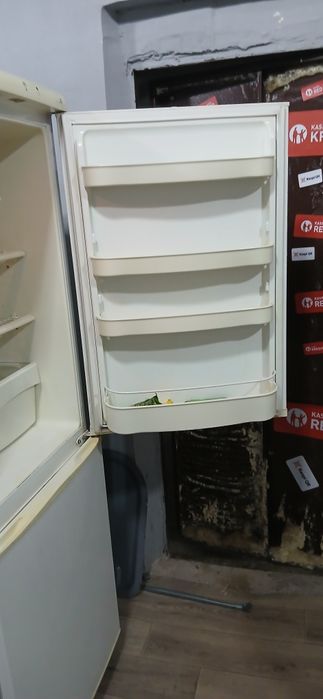Продам холодильник
