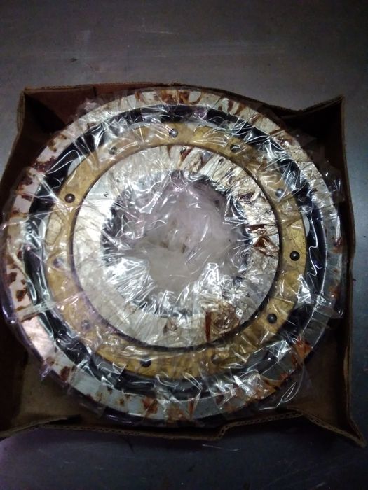 Продавам нови лагери