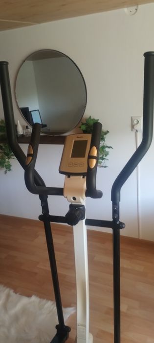 De vânzare bicicleta eliptica