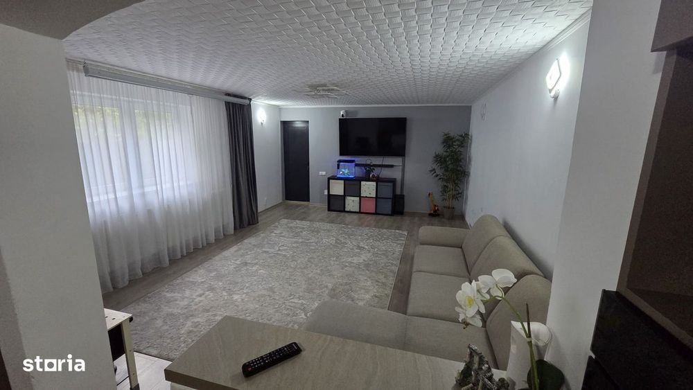 Casă P+1 de vânzare în Pantelimon 4 Camere 2 băi + Anexă Separata