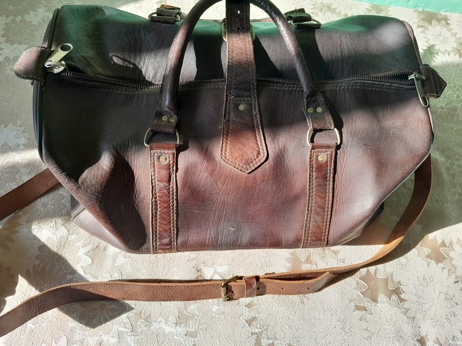 Пътна винтидж  чанта  от естествена  кожа