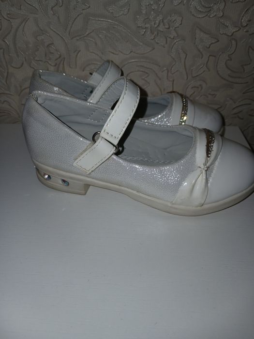 Детские туфли для девочки р 28