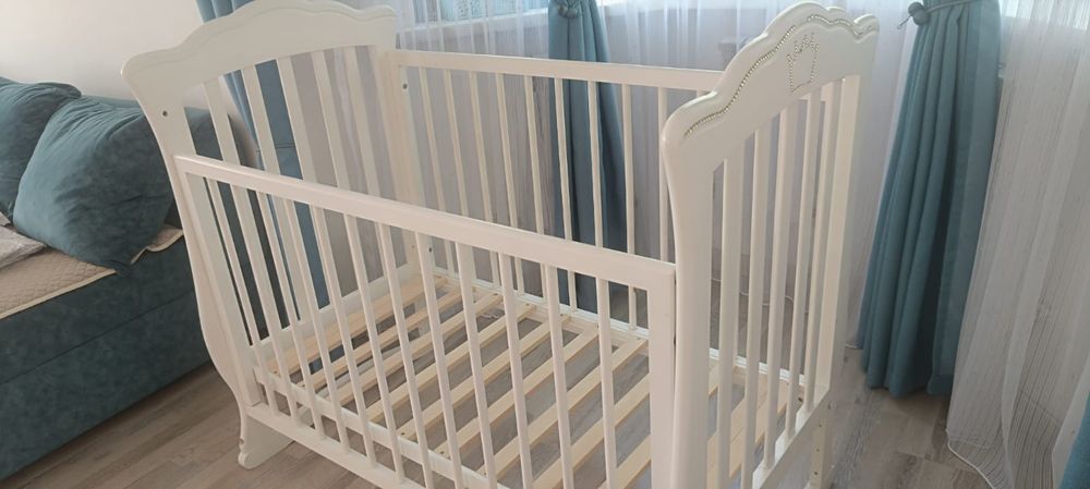 Детская кроватка (Детский Манеж)