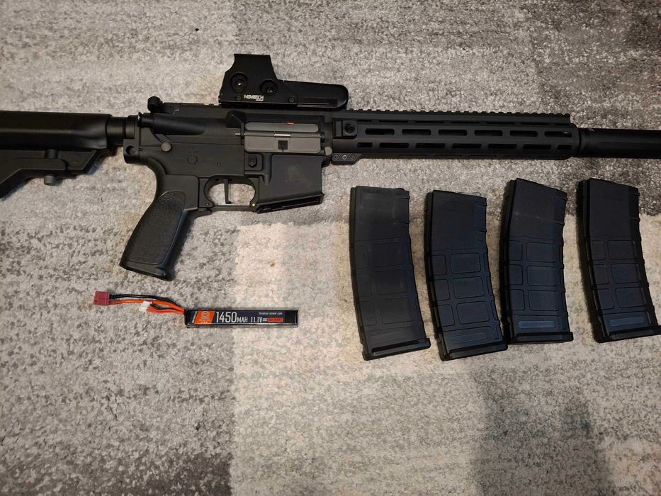 Airsoft реплика Novritsch SSR4 Gen 1 + 4 Пълнителя Батерия и Бързомер