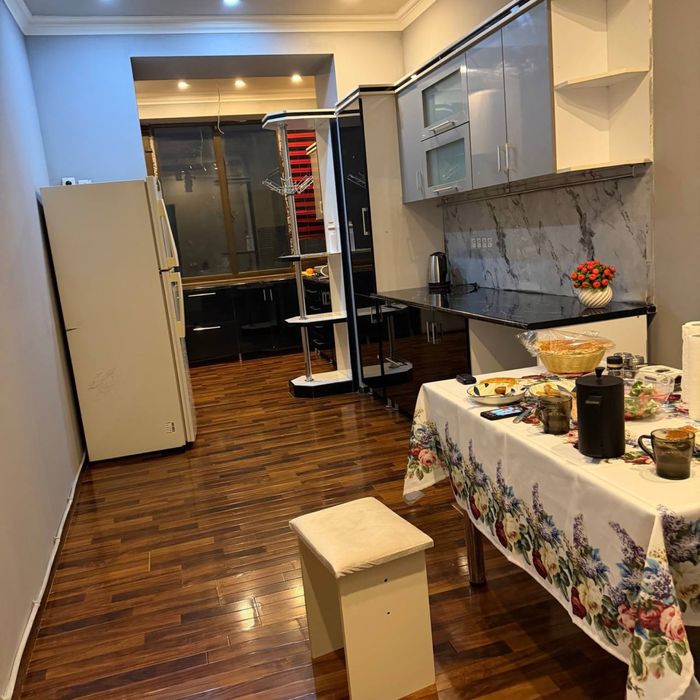 Сдается 2 комнатная квартира в центре города