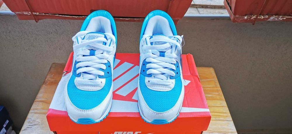 Оригинални дамски / мъжки маратонки NIKE Air Max - 35,5 номер