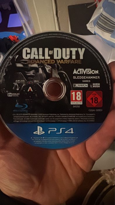 PS4 Slim 500 GB + 3 Jocuri – Gata de joacă!