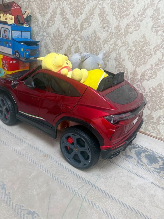 Детский автомобиль