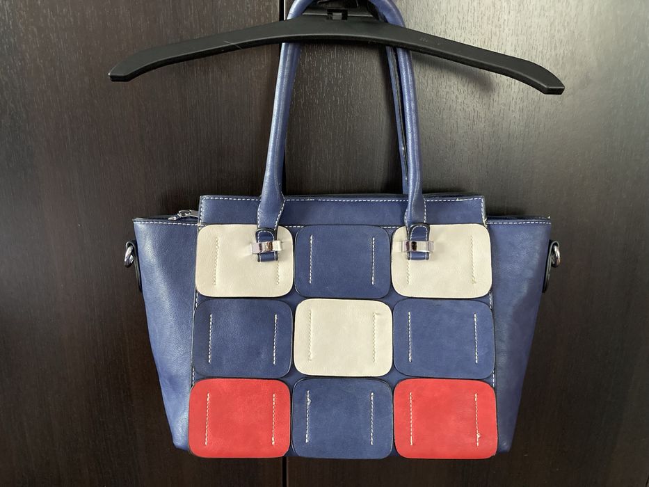 Лот дамски чанти от 10 до 70 лв.