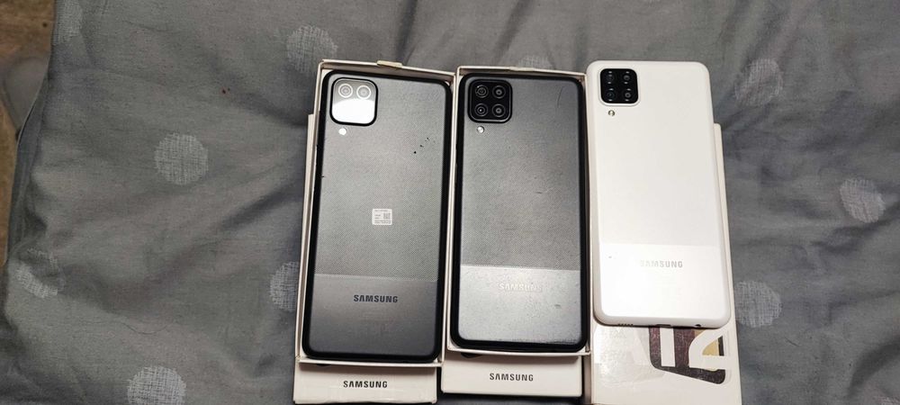 Продавам Samsung Galaxy A12 4GB RAM / 64GB ROM