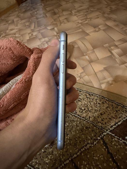 Айфон хр 64гбббб