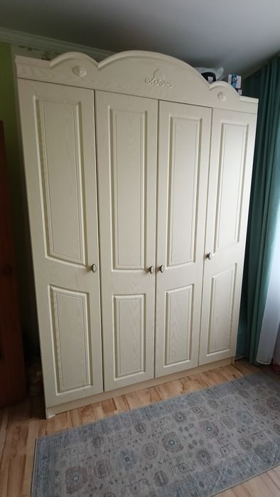 Продам Шифонер срочна пережаем другой город.