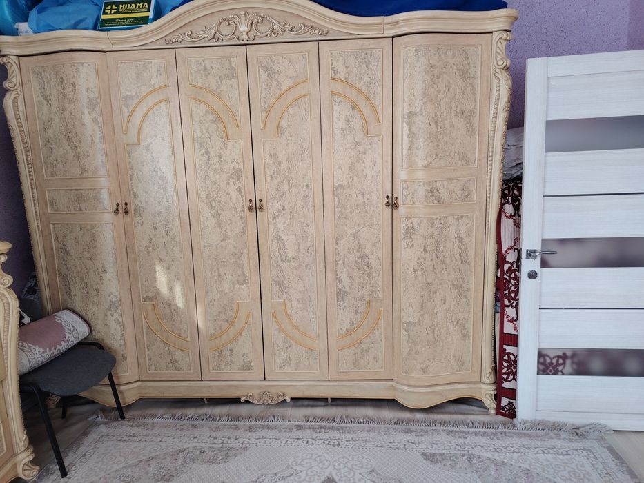 Спальный гарнитур хорошего качества