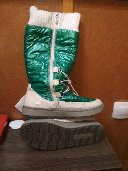 Зимни ботуши, три броя