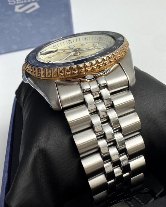 Seiko 5 Sports GMT SSK046K1 - nou, în cutie