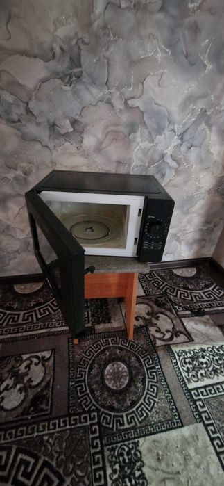 Продам микроволновку.