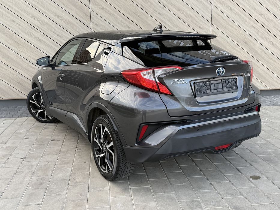 Toyota C-HR 1.8 hybrid
