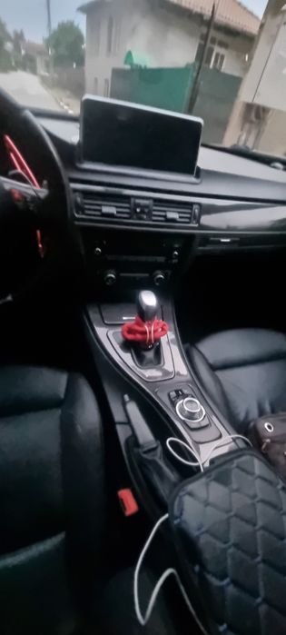 Продавам бмв е90 330д