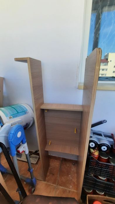 Полка для книг деревянная