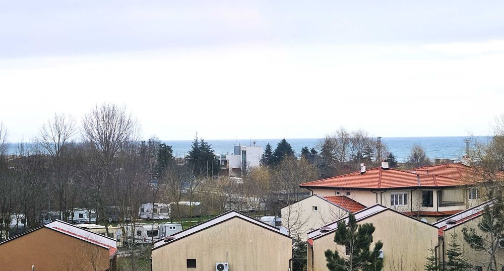 Продава се Тристаен апартамент в с. Шкорпиловци, Област Варна - 122 кв.м за 661 €/кв.м - Снимка #2