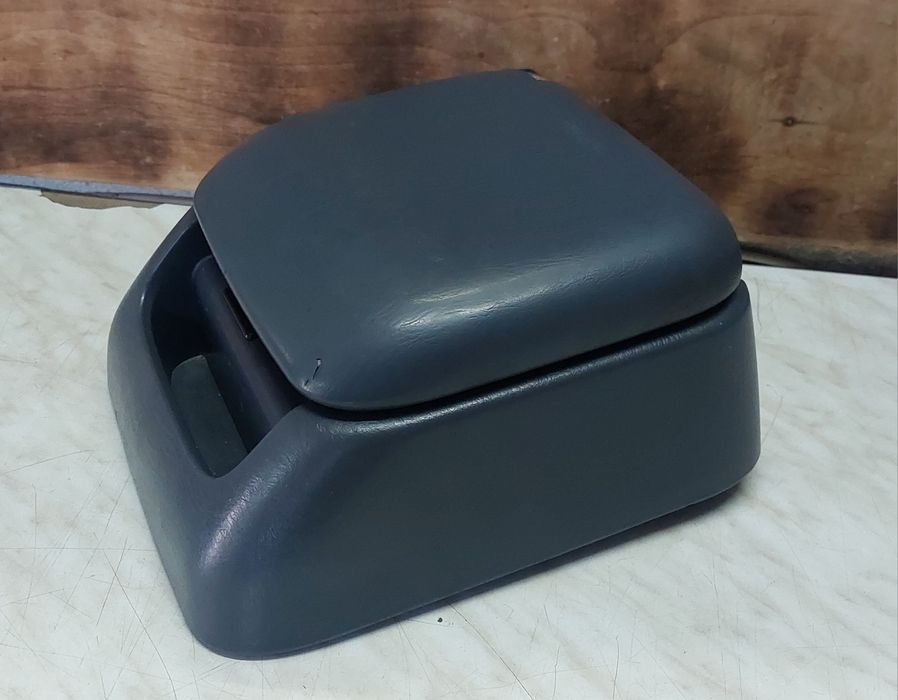 Подлокотник высокий Прадо 95