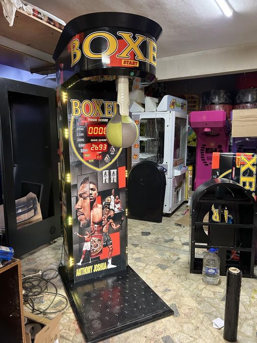 2025 НОВ МОДЕЛбоксови круши малки и големи