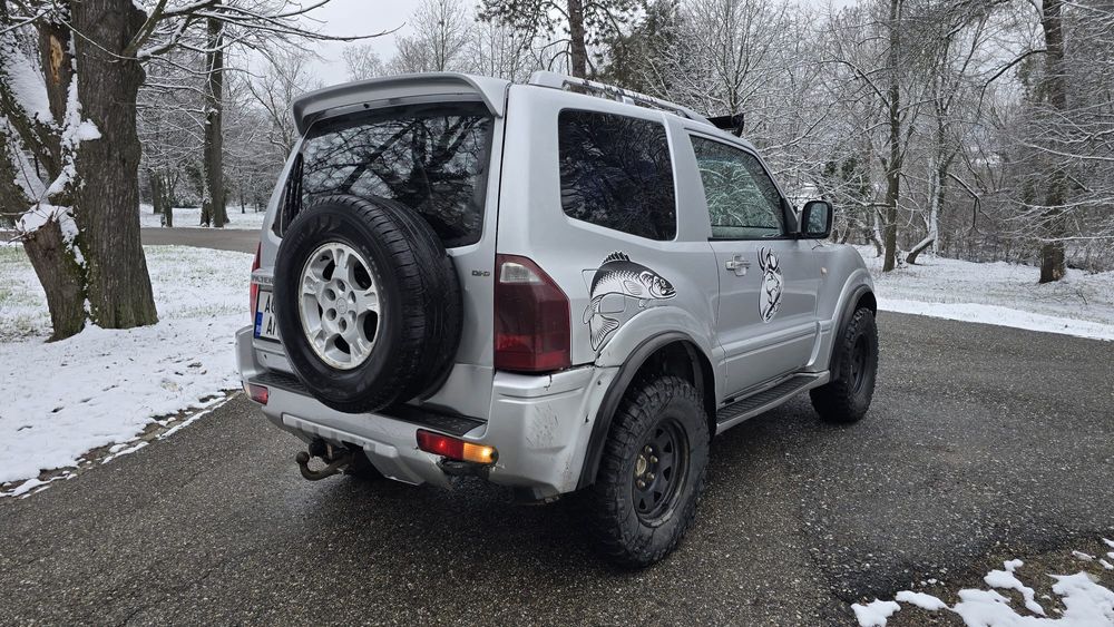 Vând Mitsubishi Pajero MK3