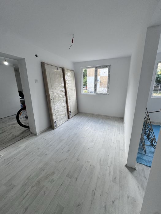 Apartament 3 camere parter , sector 5