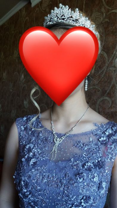 Продается платье на выпускной/вечер