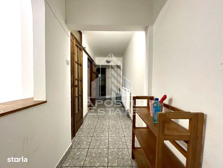 Apartament cu 2 camere de vanzare, centrala, zona Girocului, Timisoara