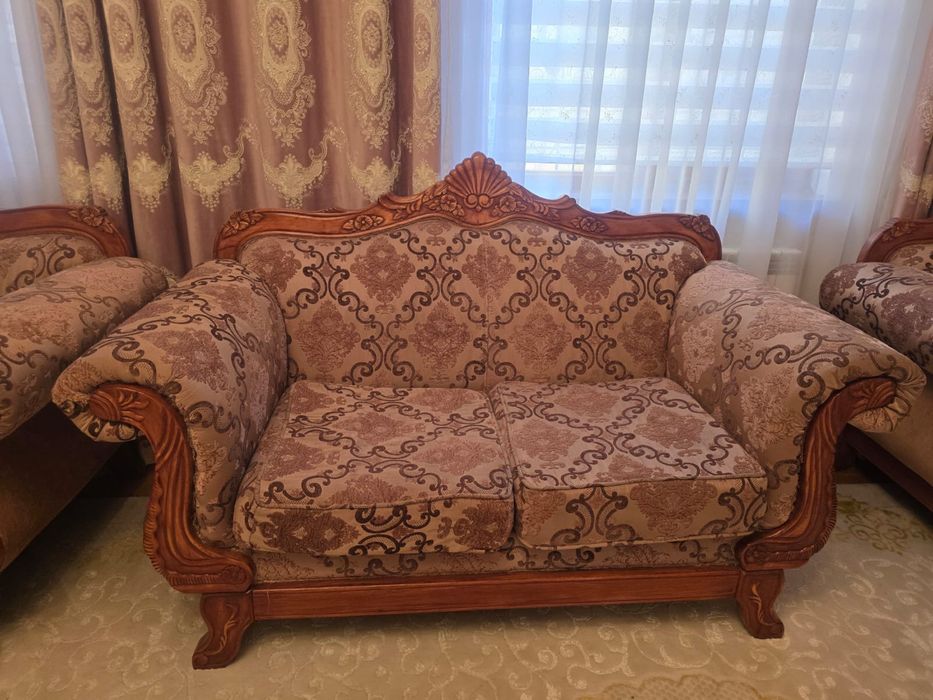 Диван для зала и холла