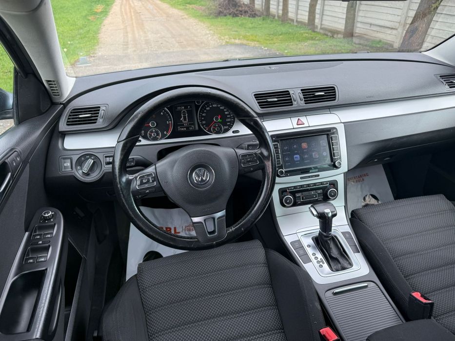 VW Passat R line 2010 E5 Automat 170cp-Carte service/Webasto/Bixenon-Import
