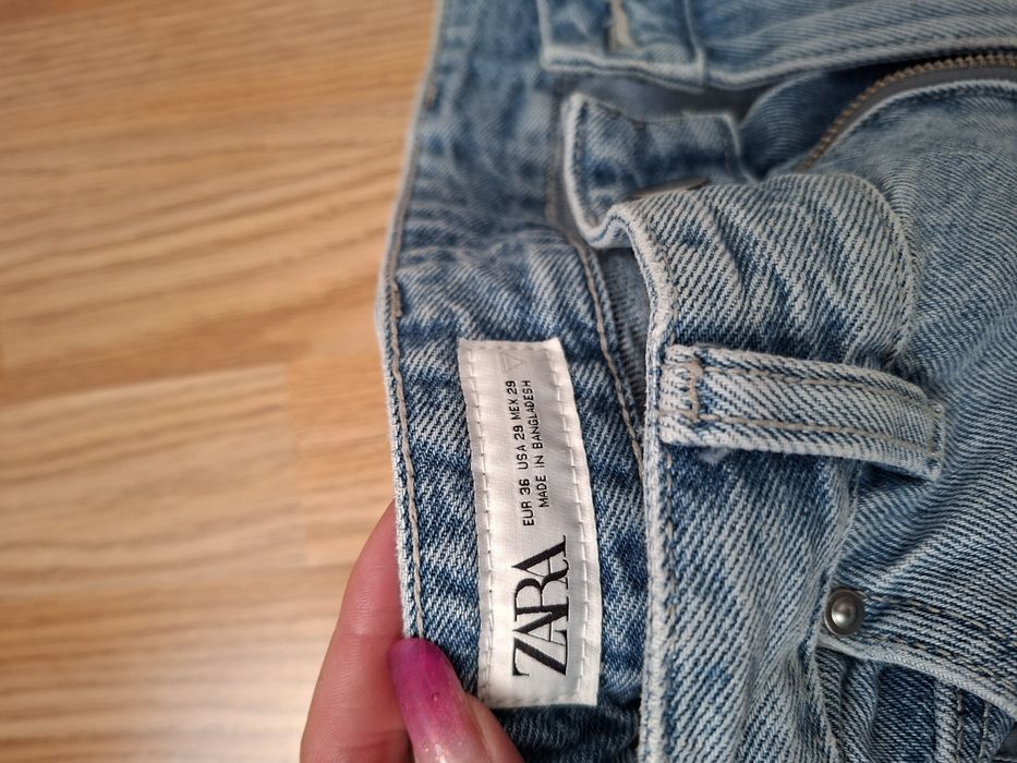 Blugi Zara,noi fără niciun defect
