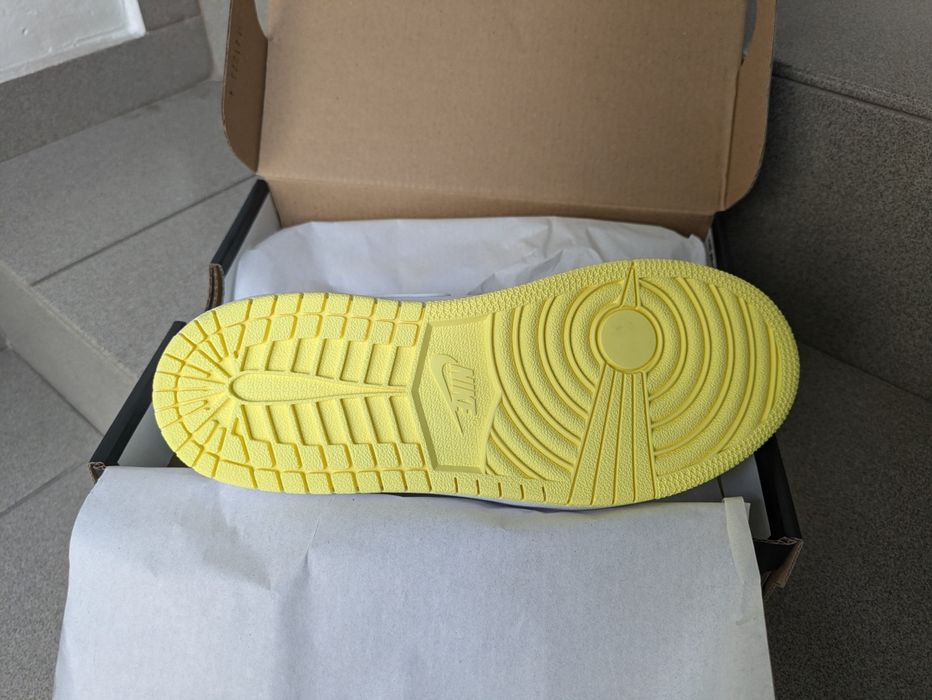 Nike Jordan 1 MID UNISEX