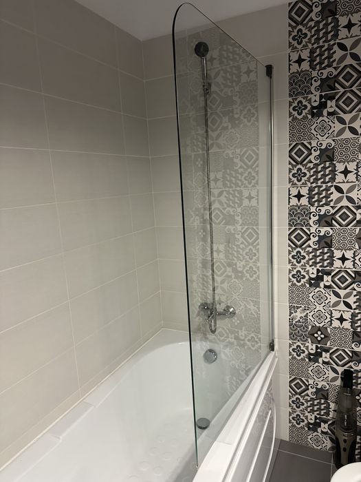 Cada baie, paravan sticla dus, baterie cada dus