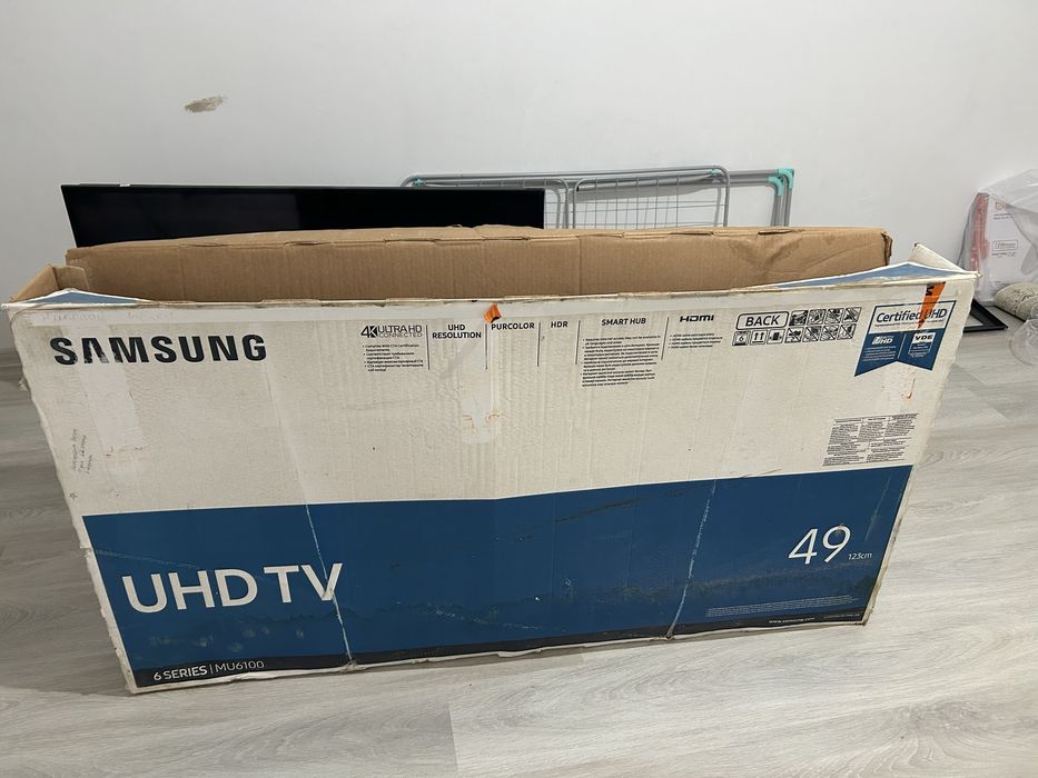 Тв Samsung 6 SERIES MU6100