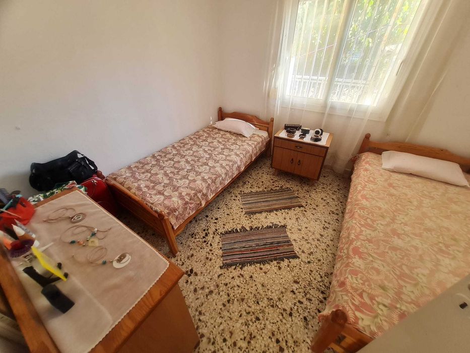 Продава 2 ет къща 110 м2 до морето с двор 200 м2 Аспровалта, Гърция