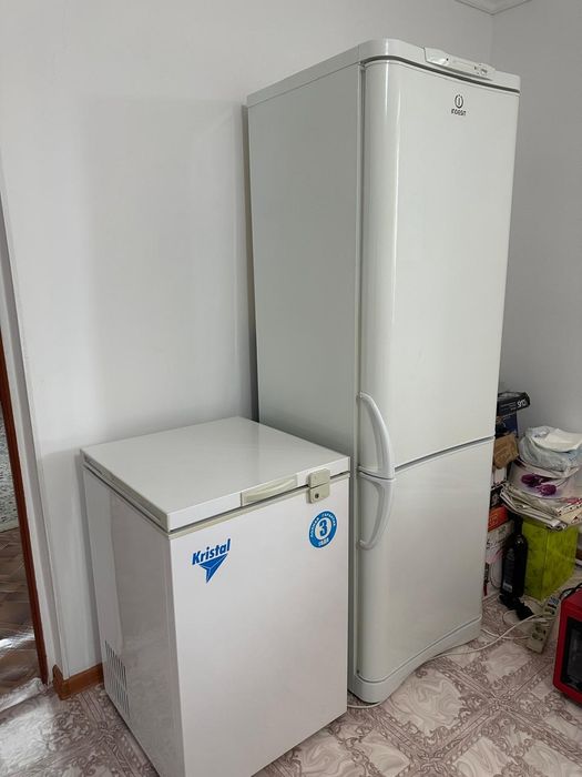 Продам холодильник Indesit