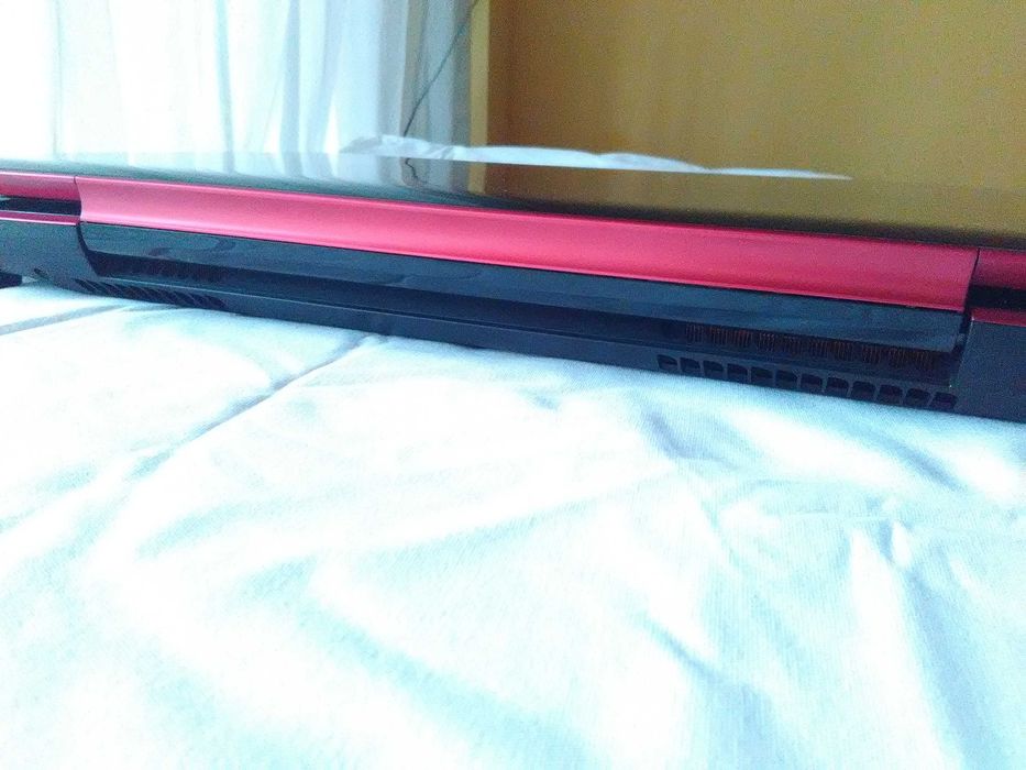 Лаптоп Toshiba Qosmio X505-Q887 18.4" | i7 | 8GB RAM | 256GB SSD | Като Нов! Ретро Екзотика