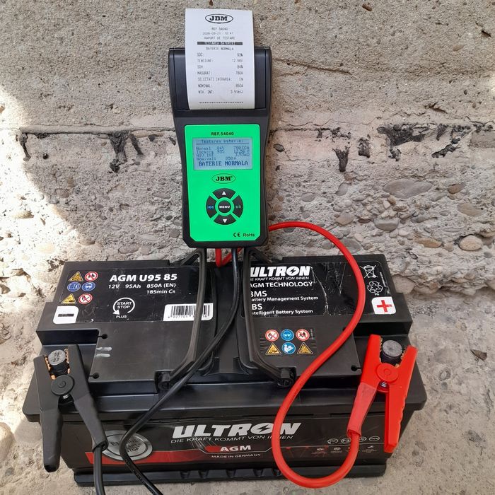 ACUMULATOR = (baterie) auto / moto .