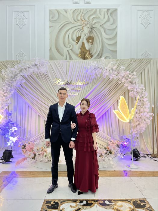 Жап-жаңа көйлек. Тек бір рет ұзатуда кигенмін