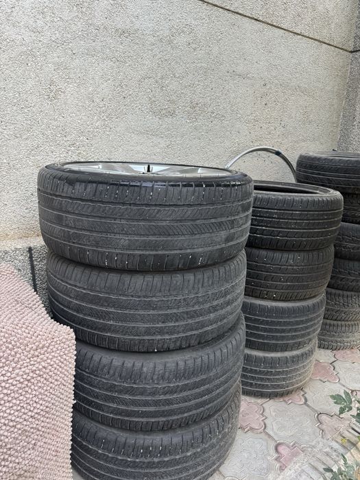 Диски с резиной  Genesis