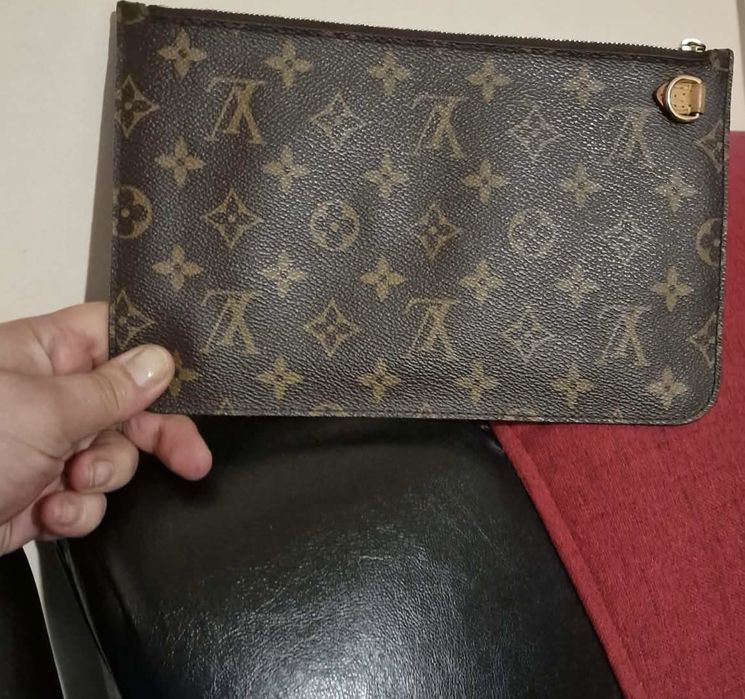 Несесер на Lous Vuitton